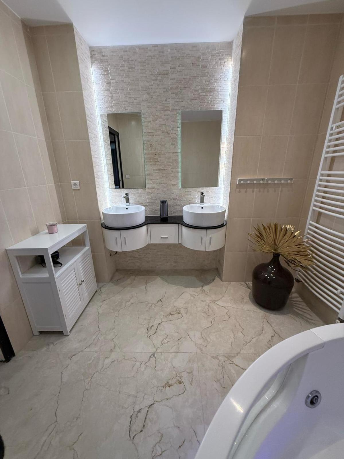 Maison Frappaz - 4 Bedrooms With Garden Villeurbanne Exterior foto